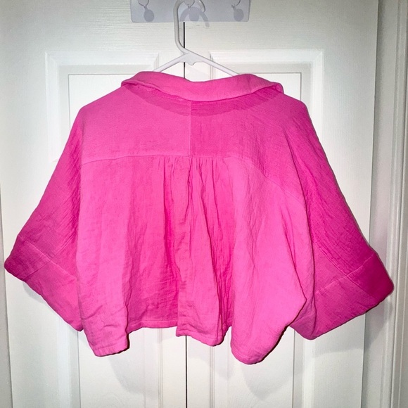 Day & Moon Bright Pink Button-Up crop gauzy bubble Shirt 100% cotton NWT Size M - Picture 2 of 14